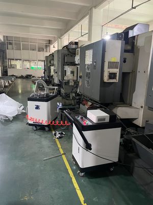 أداة الماكينة المتنقلة OEM حاوية المياه قطع السائل مكسر آلة